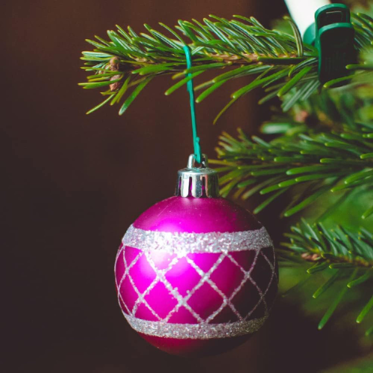 Christmas Tree Hooks Bauble Green